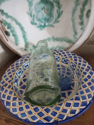 Bottiglie antiche in vetro