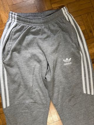 Pantalón Chandal Adidas Gris
