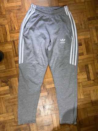 Pantalón Chandal Adidas Gris