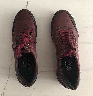 Zapatos de mujer burdeos con cremallera