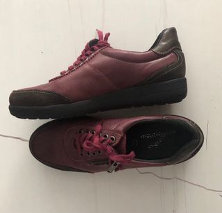 Zapatos de mujer burdeos con cremallera