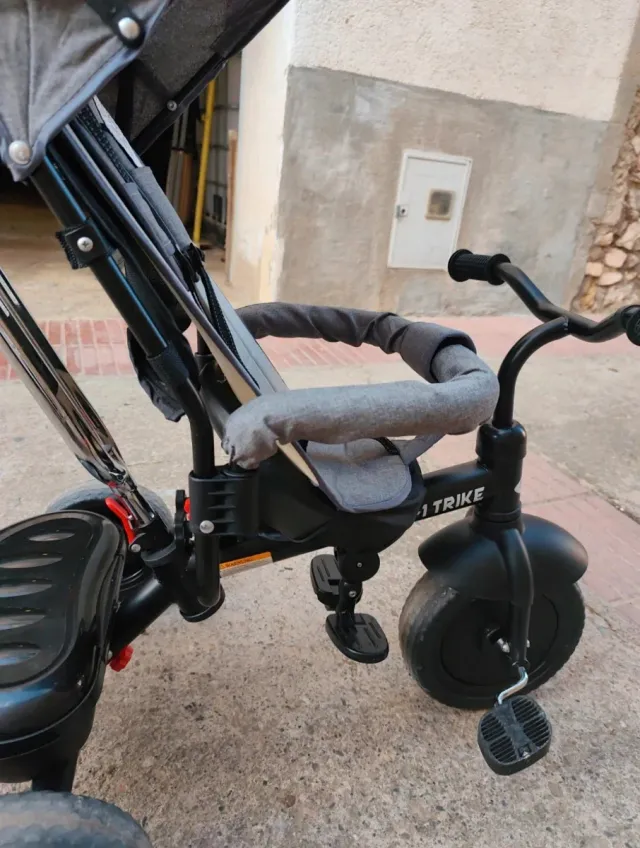 Triciclo evolutivo gris