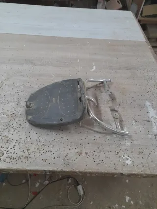 Portabultos Givi Yamaha SR