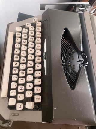 Máquina de escribir antigua