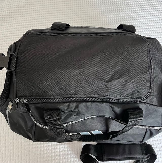 Bolsa esportiva grande Adidas preta