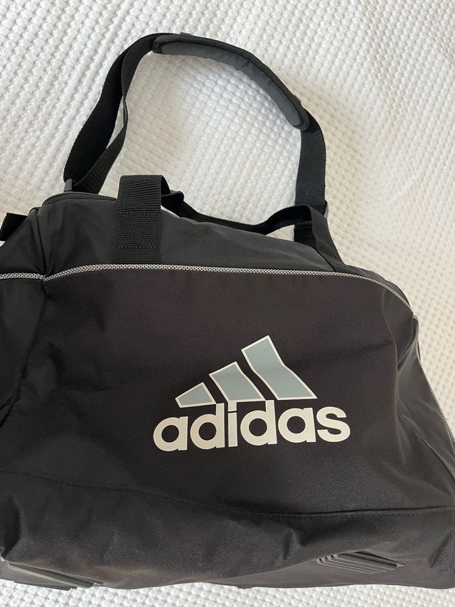 Bolsa esportiva grande Adidas preta