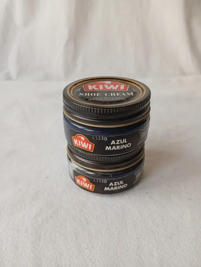 2 Botes Crema Zapato Kiwi Azul Marino
