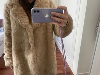 Abrigo peluche Stradivarius Beige