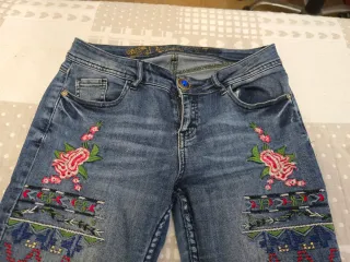 Pantalones vaqueros bordados mujer