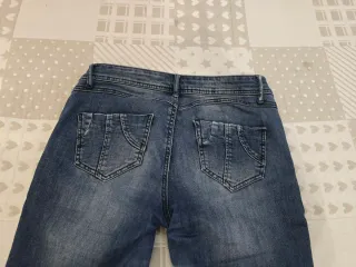 Pantalones vaqueros bordados mujer