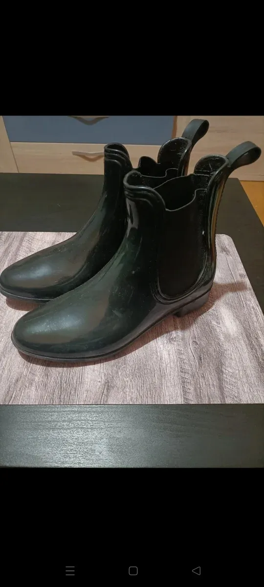 Botas de agua negras