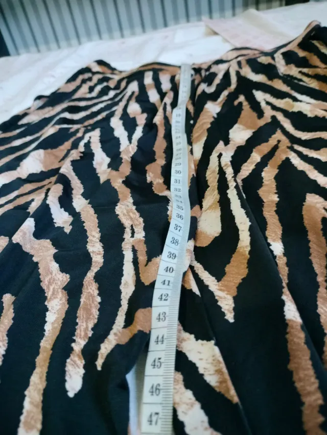 Pantalón mujer estampado cebra