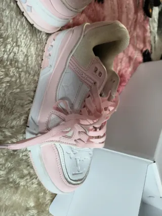 Zapatos Louis Vuitton Niña Rosa y Blanco