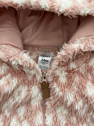 Casaco menina peludo com capuz