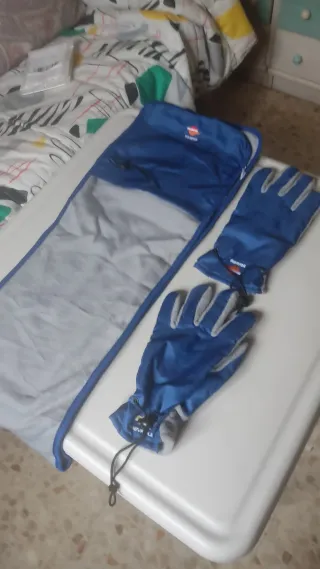 Bufanda y guantes Chevrolet para nieve