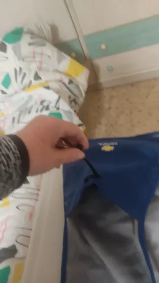 Bufanda y guantes Chevrolet para nieve