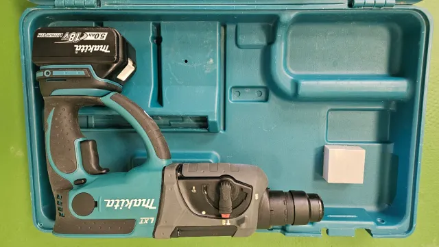 Makita DHR202 LXT 18V 5.0Ah