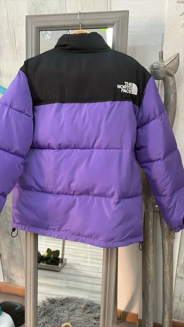 Abrigo The North Face 700 Morado y Negro