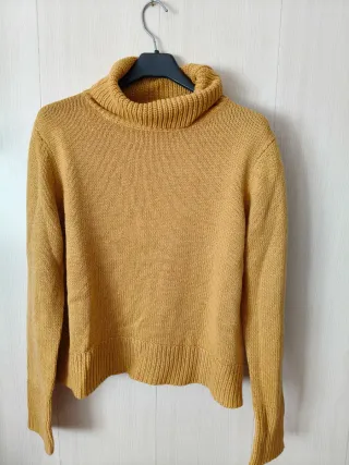 Lote 2 maglioni con collo alto (XS e S)