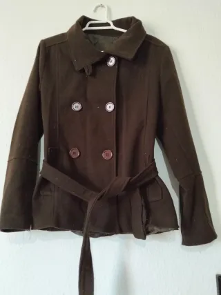 Blazer marrón con cinturón