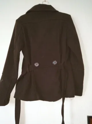 Blazer marrón con cinturón