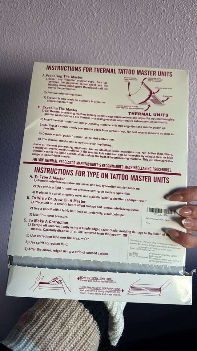 varios tamaños de papel de calco para tatuar