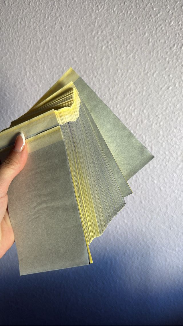 varios tamaños de papel de calco para tatuar