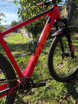 Bicicleta Cube Reaction C62