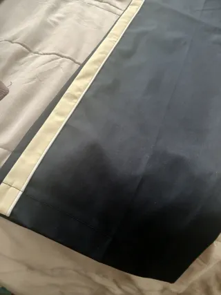 Pantalón Zara Talla M con Raya Lateral