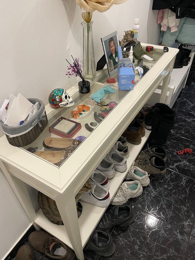 Mesa consola recibidor blanca y cristal