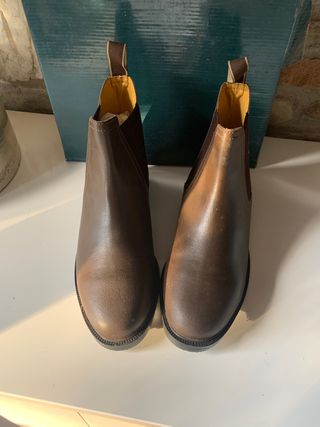 Stivaletti uomo marroni nuovi