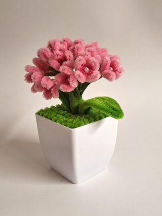 Vasetto fiori rosa artificiali