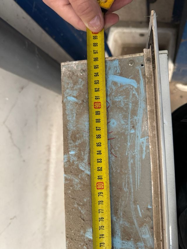 Ventana aluminio con persiana