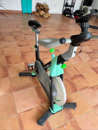 Bicicleta Estática Verde y Negra