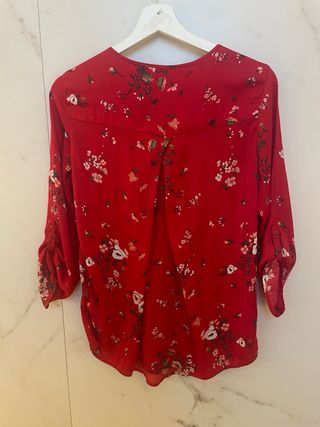 Blusa Zara Estampada Flores Rojas