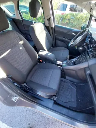 Opel Meriva 84mil km!!!2013