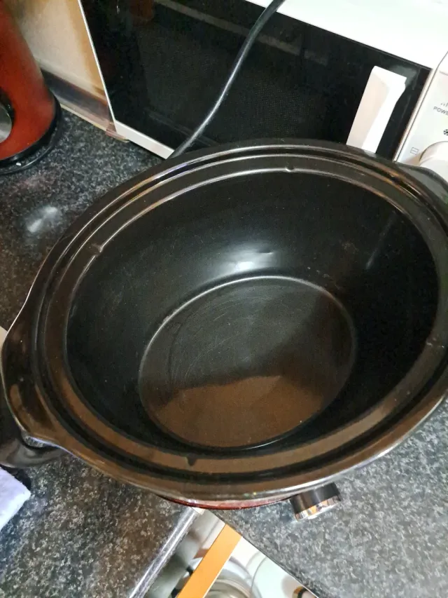 Olla de cocción lenta Crock-Pot roja