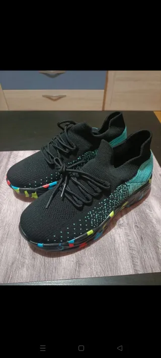 Zapatillas Mujer Negras y Multicolor