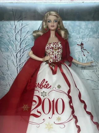 Barbie 2010 Holiday Doll