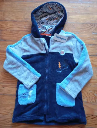 Bata de niño Talla 5 nueva