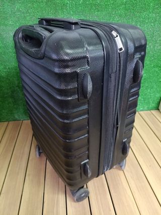 Amazon Basics Maleta de Cabina Rígida Expandible