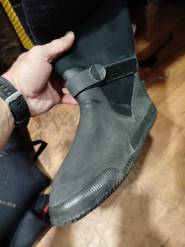 Traje Seco Subacqua Black Day