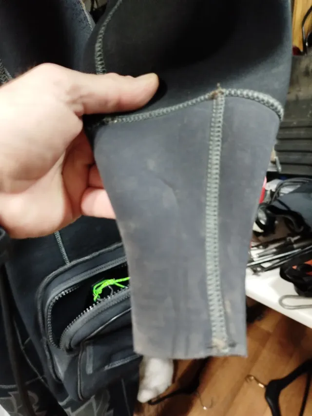 Traje Seco Subacqua Black Day