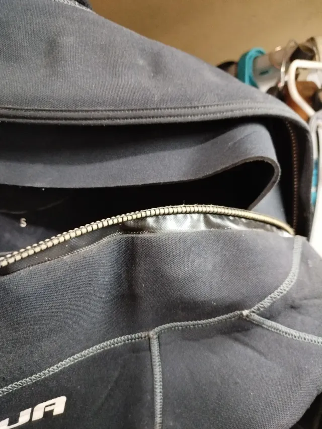 Traje Seco Subacqua Black Day