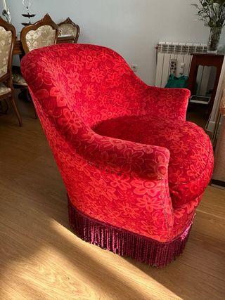 2 Poltroncine Vintage Rosse con Imbottitura in Piume