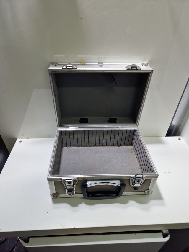 Maleta Rígida de Alumínio Reforçado