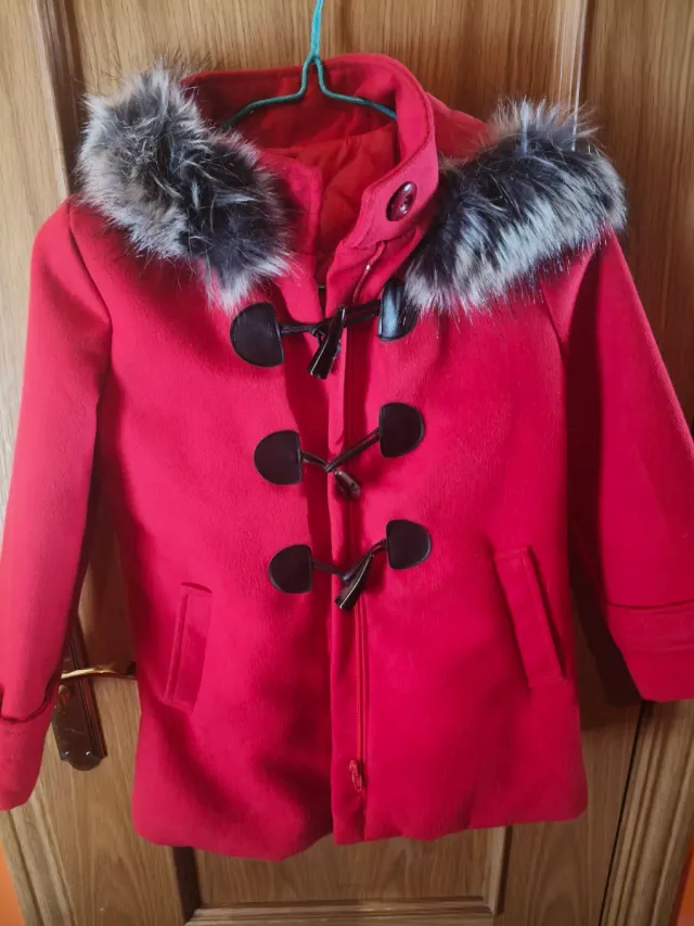Abrigo paño rojo niña talla 8 años