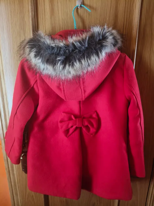 Abrigo paño rojo niña talla 8 años
