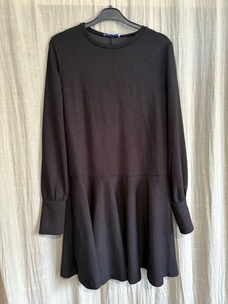 Vestido Zara skater negro