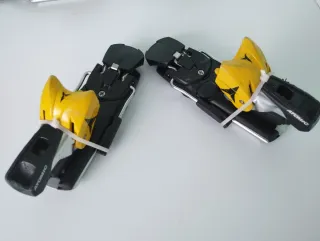 Attacchi sci Atomic XTO 12